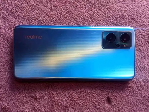 realme 9i