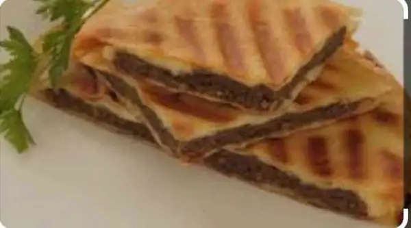 ماريا وجبة